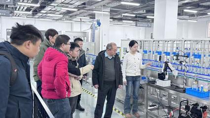 揚州經濟技術開發區科技局李俊副局長一行訪問機械工程學院，共促工程與技術研究發展